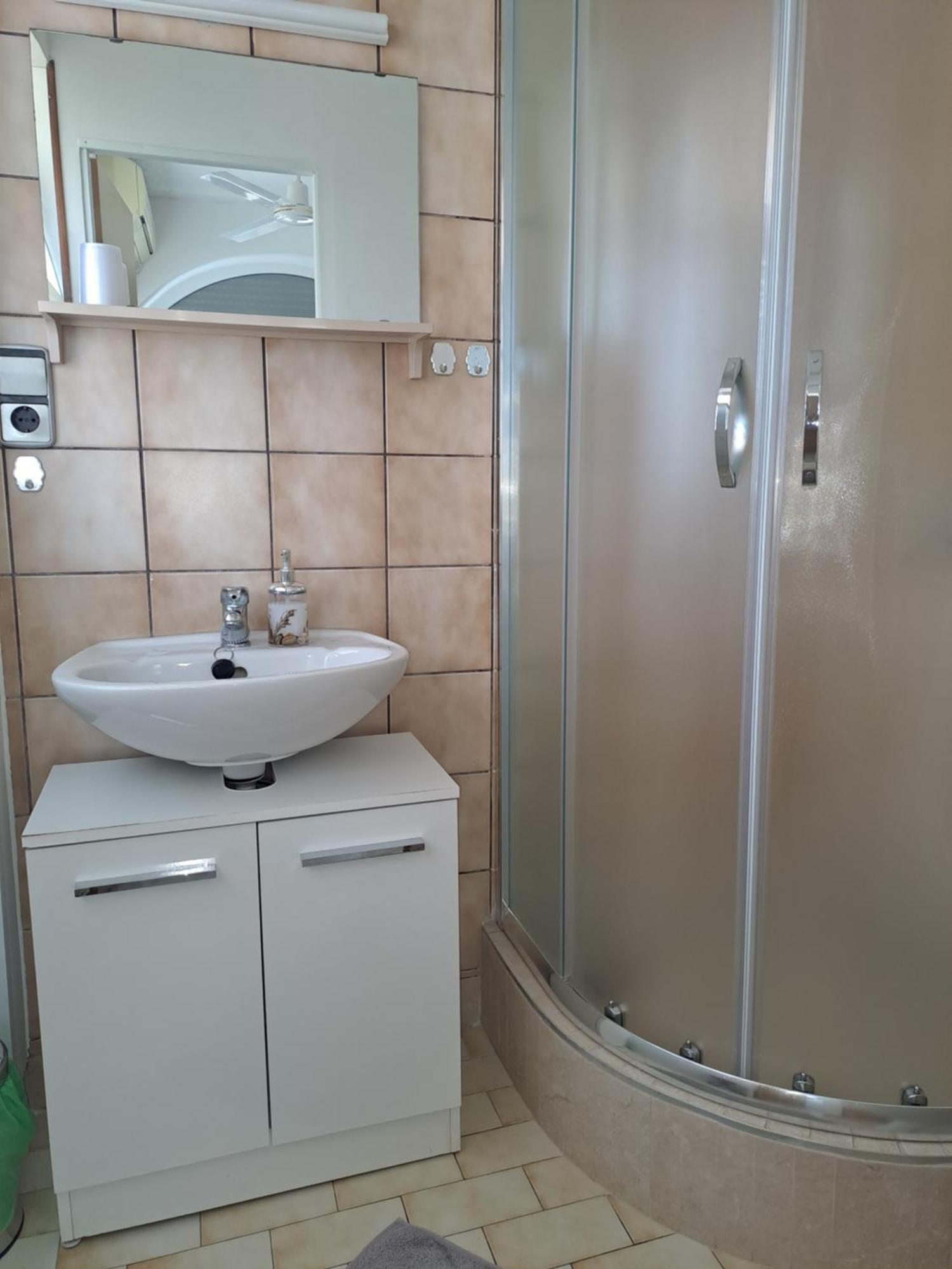 Studio Apartments Maslinik كرك المظهر الخارجي الصورة
