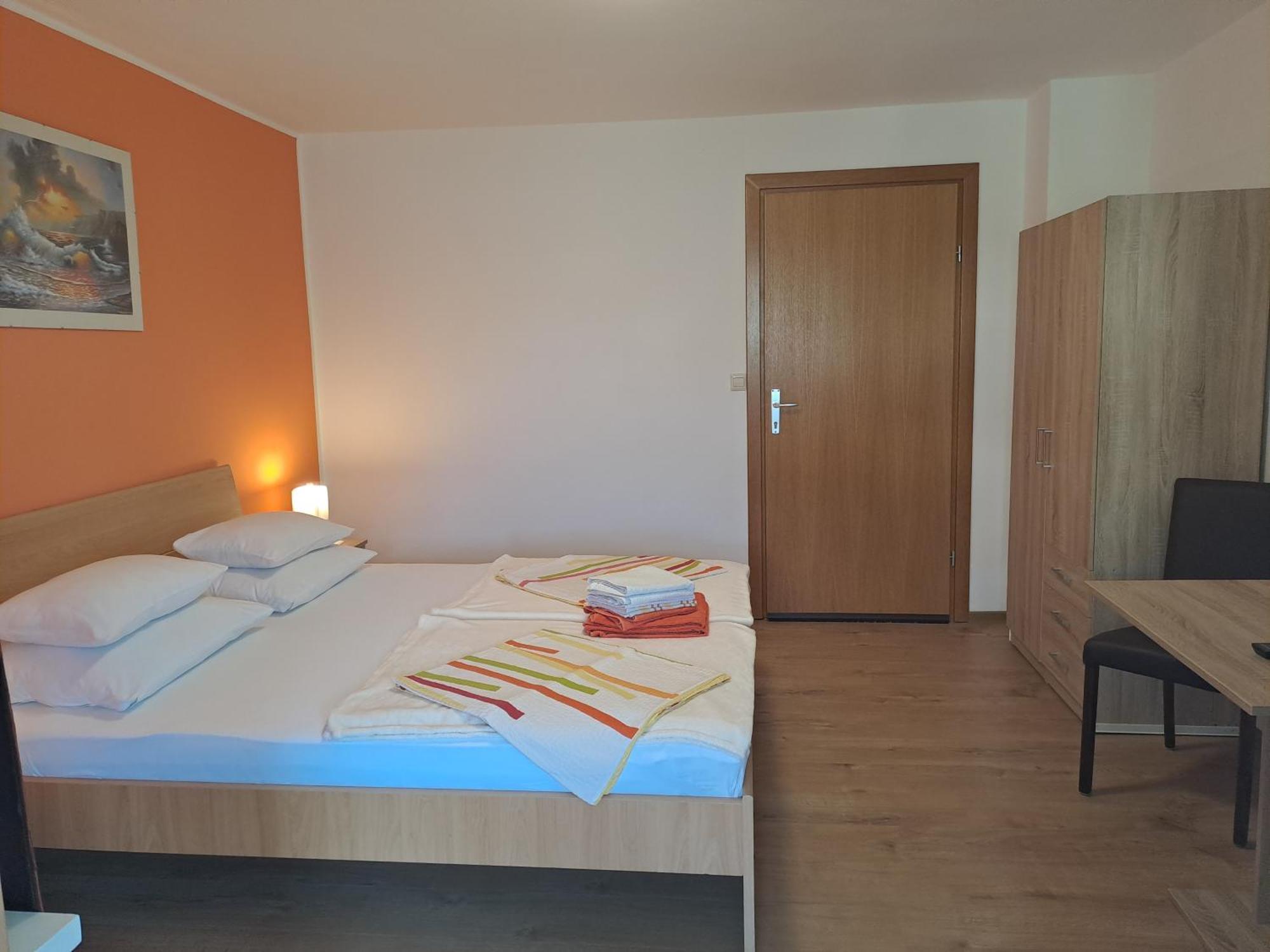 Studio Apartments Maslinik كرك الغرفة الصورة